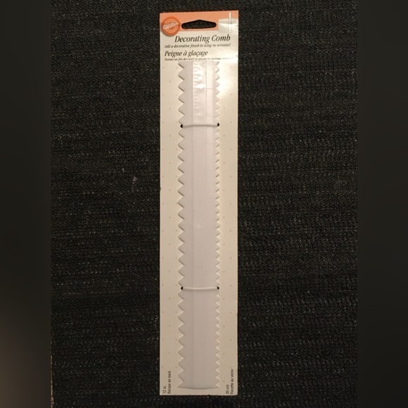 New. Wilton Decorating Comb - Picture 2 of 2
